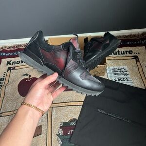 Karl Lagerfeld Men's Black and Red Camo Sneaker